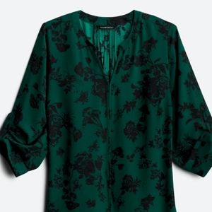 41 HAWTHORN

Karie Split Neck Blouse